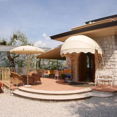 Residence Casa Maria Assenza di Brenzone Exterior photo